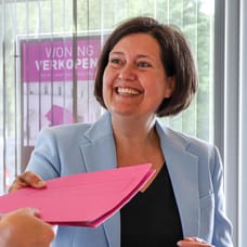 Gwenda van der Leeuw - Commercieel Medewerker