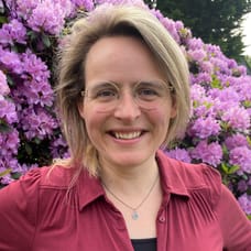 E.W.M. (Ilse) Domburg - NVM Assistant Real Estate Agent