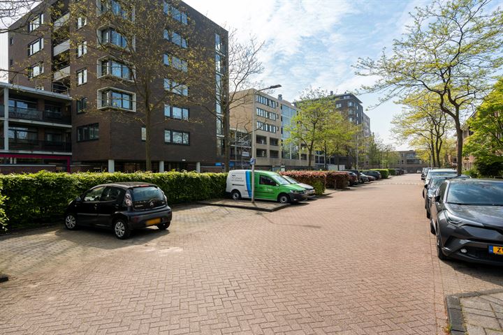 View photo 8 of Lasserstraat 148