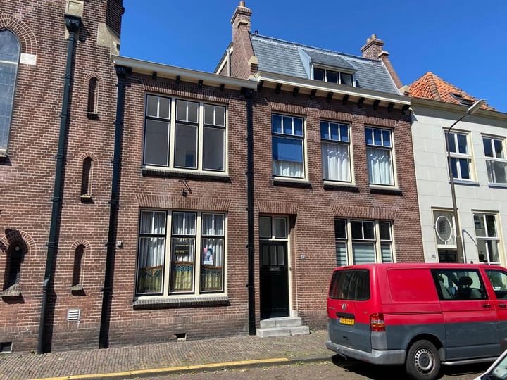 Breedstraat 82