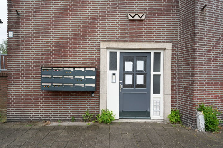 Bekijk foto 22 van Schoolstraat 200