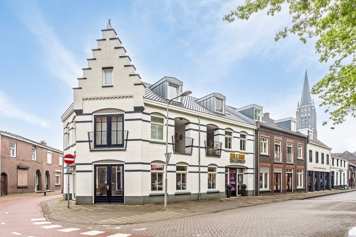 Bekijk foto 1 van Bontekoestraat 35