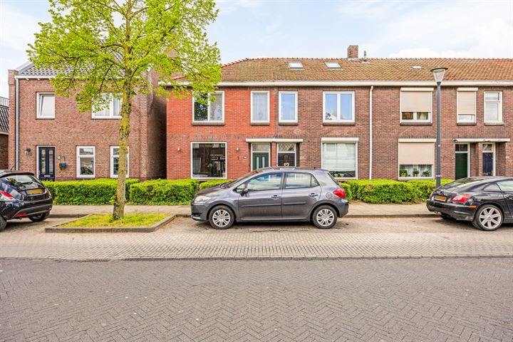 Bekijk foto 1 van Kanaalstraat 28