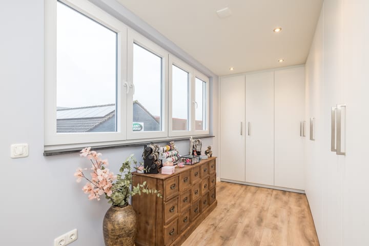 Foto 23 van Edisonweg 7