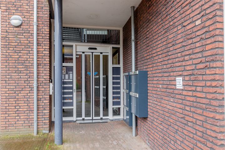 Bekijk foto 30 van Kluisstraat 37