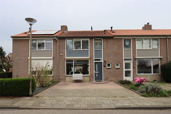 View photo 5 of Kruksebaan 18