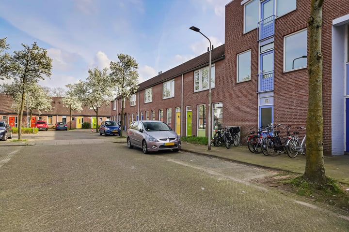 Bekijk foto 5 van Scholeksterstraat 85