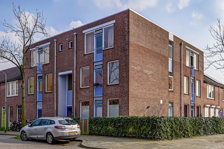 Bekijk foto 6 van Scholeksterstraat 85