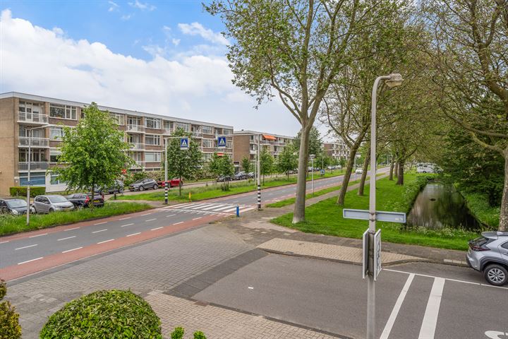 Bekijk foto 30 van Van Groeneveltlaan 71