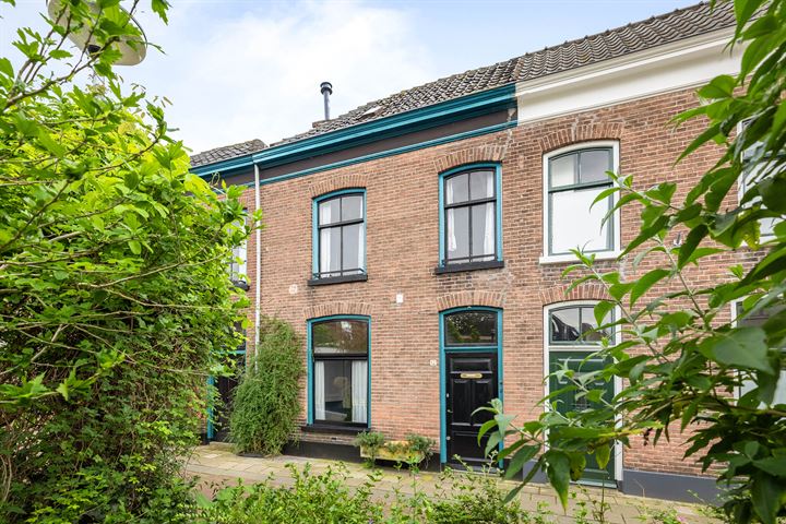 Bekijk foto 33 van Badhuisstraat 12