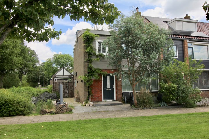 View photo 1 of Mendelstraat 44