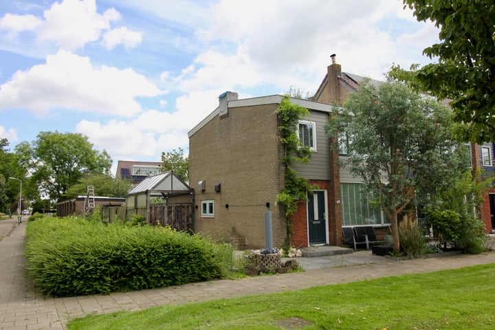 View photo 3 of Mendelstraat 44