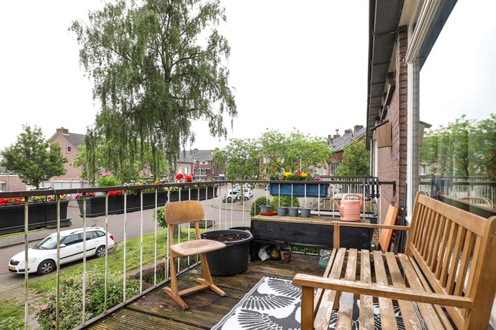 Bekijk foto 40 van Ranonkelstraat 52