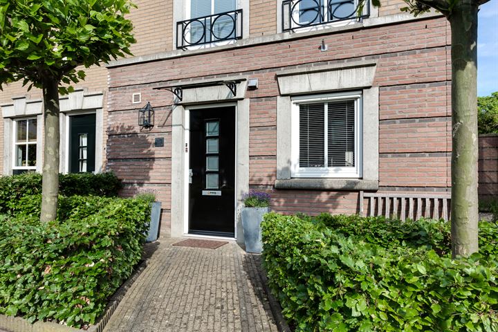 View photo 5 of Mondriaanstraat 17