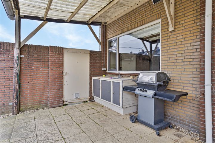 Bekijk foto 30 van Louis Couperusstraat 15