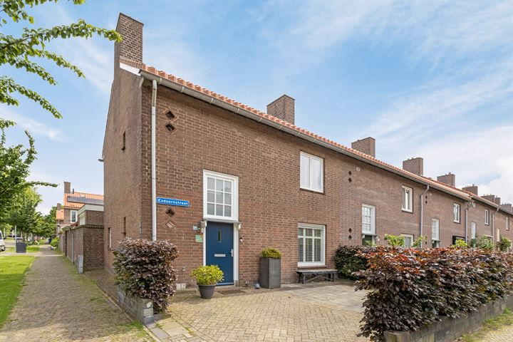 Bekijk foto 1 van Esdoornstraat 25