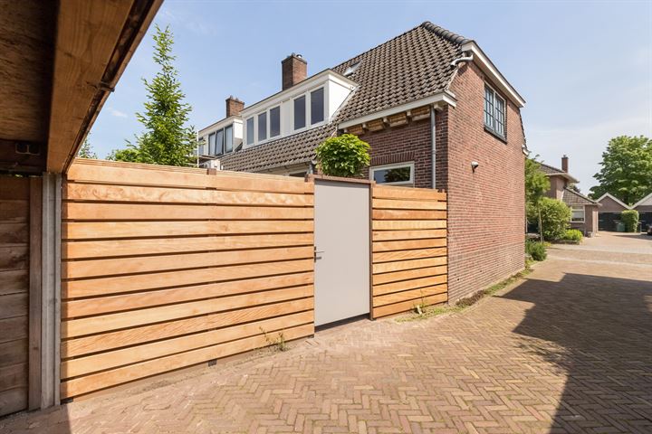 Bekijk foto 36 van Strumphlerstraat 18