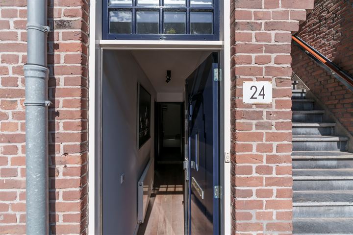 View photo 7 of Busken Huetstraat 24