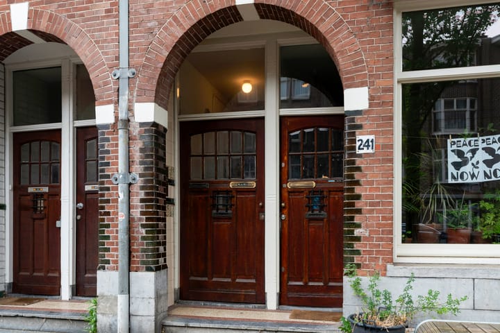 Foto 2 van Admiraal De Ruijterweg 241-2