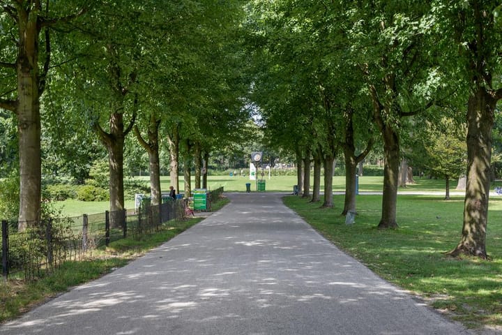 Foto 25 van Admiraal De Ruijterweg 241-2