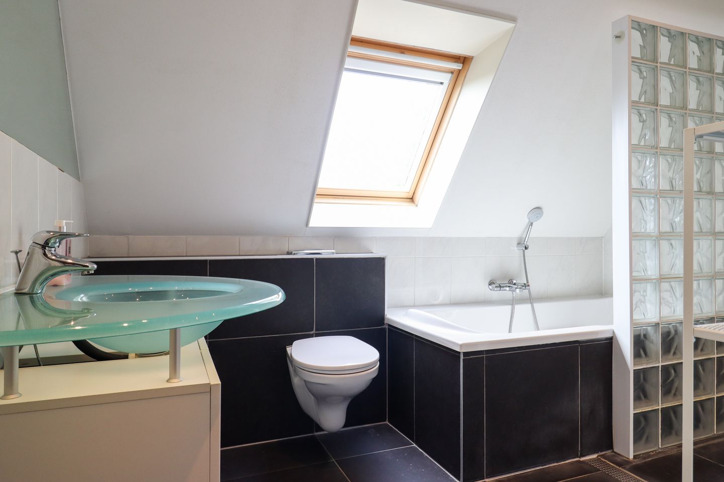 Foto 50 van Doumastate 11