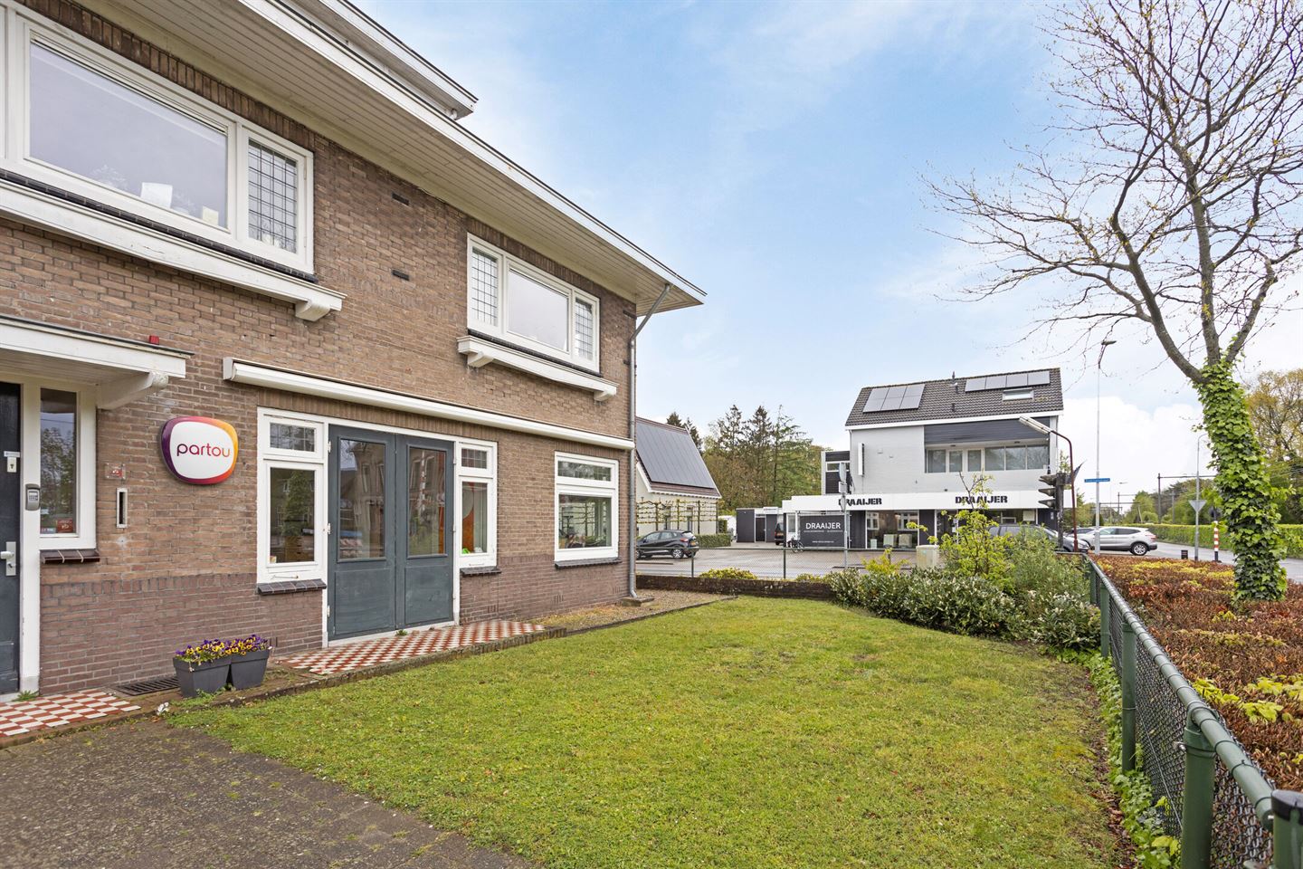 View photo 5 of Domineestraat 11