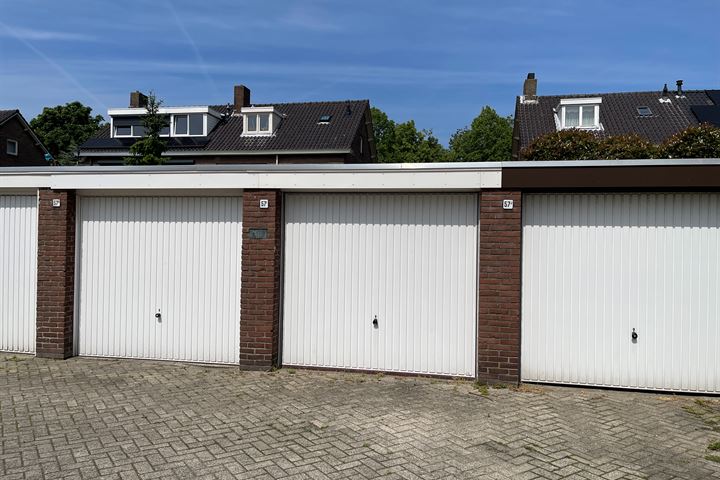 Bekijk foto 30 van Jan van Bergenstraat 55