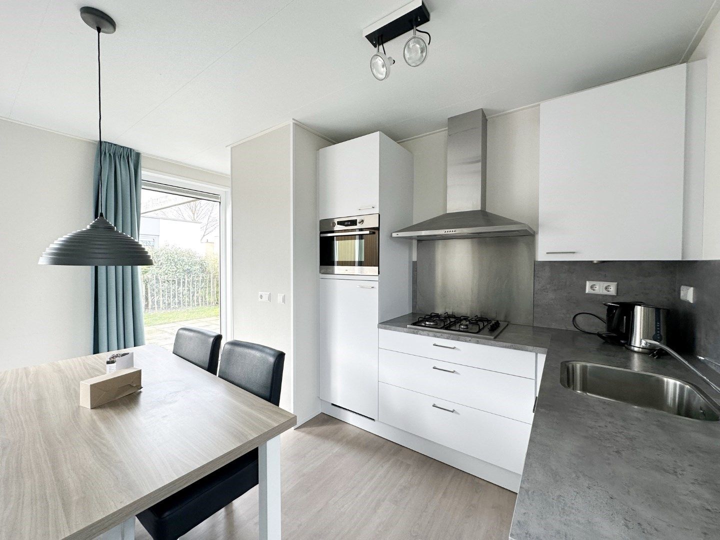 Foto 6 van Nieuwesluisweg 1-A836