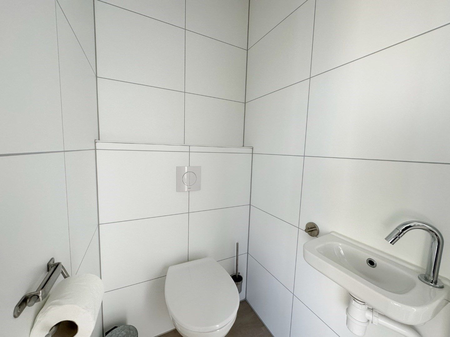 Foto 10 van Nieuwesluisweg 1-A836