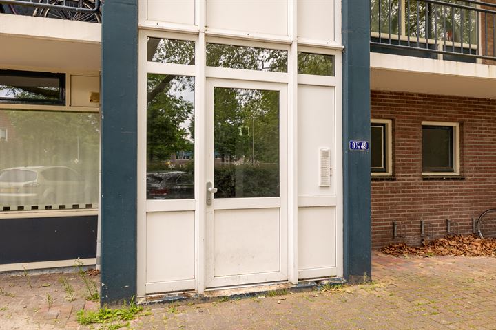 Bekijk foto 32 van Vredenluststraat 13