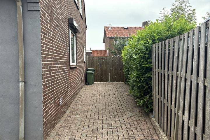 Bekijk foto 51 van Steendalerstraat 77