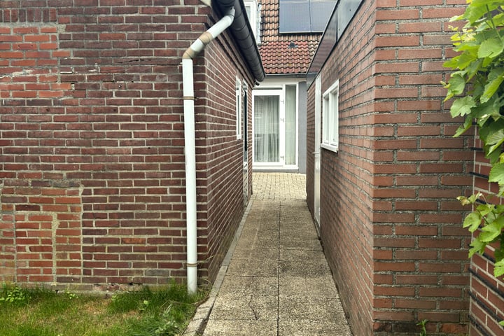 View photo 63 of Steendalerstraat 77