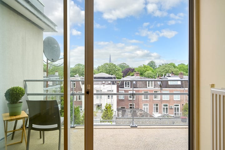 Bekijk foto 35 van Bilderdijkstraat 21