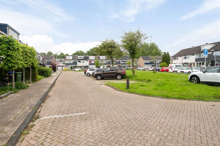 Bekijk foto 30 van Deltastraat 108