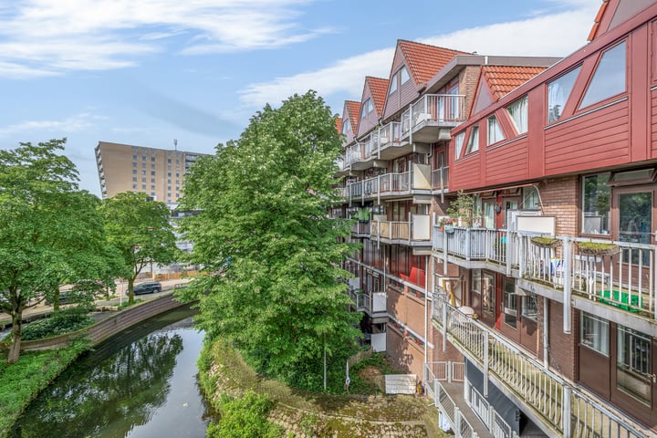 Bekijk foto 1 van Gravin Adélastraat 164