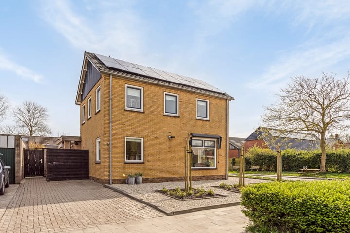 Foto 2 van Professor J. C. Dorststraat 2