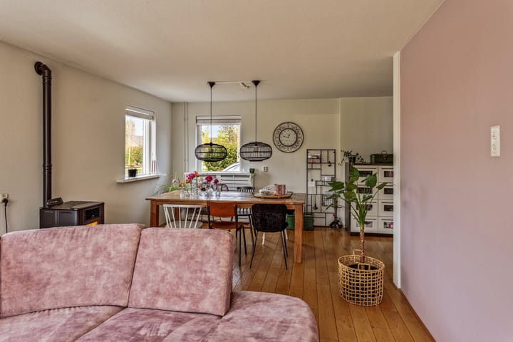 Foto 12 van Professor J. C. Dorststraat 2