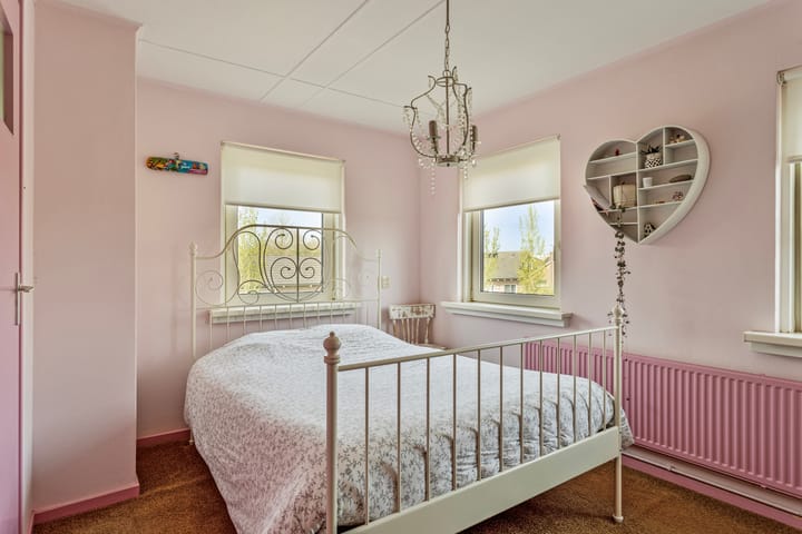 Foto 14 van Professor J. C. Dorststraat 2