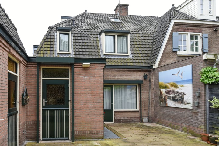 Bekijk foto 24 van Naarderstraat 8