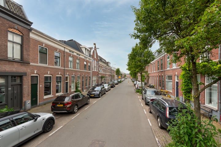 Bekijk foto 2 van Griftstraat 125