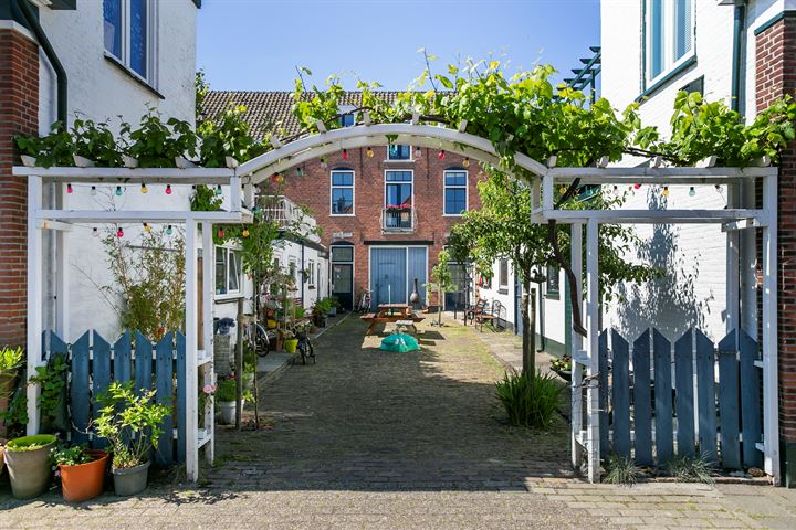 View photo 30 of IJmuidenstraat 23-A