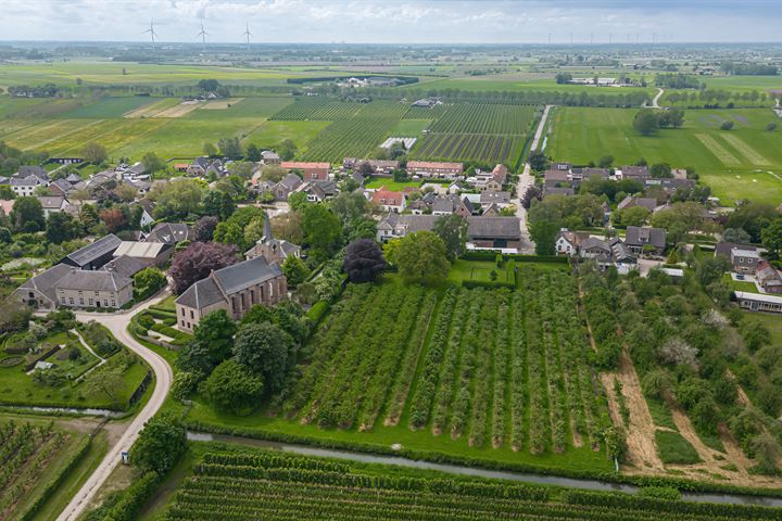 Bekijk foto 3 van Erichemseweg 37