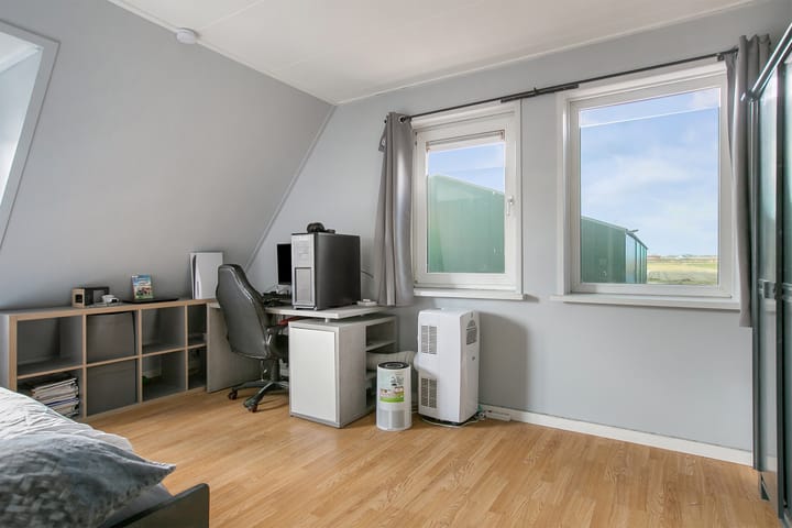 Foto 15 van Middenweg 439-B