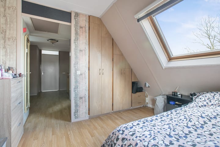 Foto 22 van Middenweg 439-B