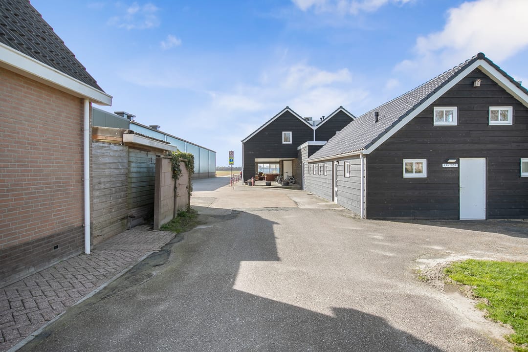 Foto 26 van Middenweg 439-B