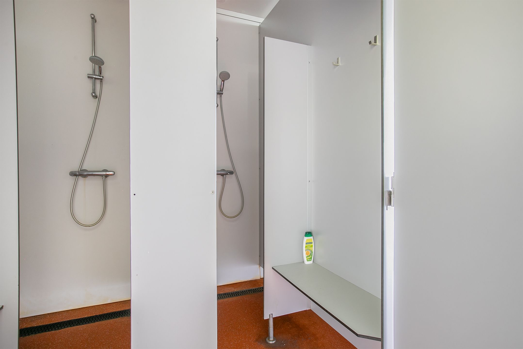 Foto 54 van Middenweg 439-B