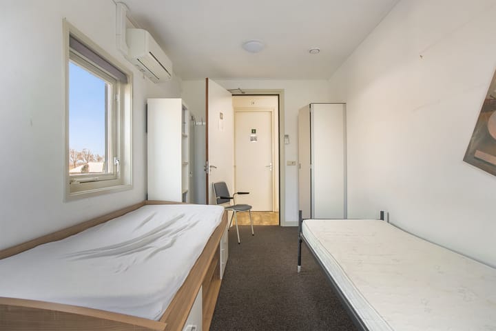 Foto 63 van Middenweg 439-B