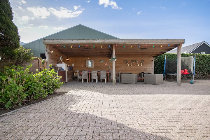 Foto 69 van Middenweg 439-B