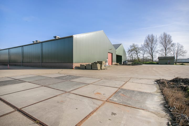 Foto 81 van Middenweg 439-B