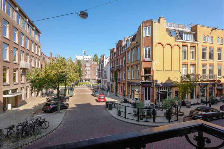 View photo 18 of Valeriusstraat 113-H